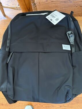 lululemon athletica Black Men's Backpack - Minimal Urban Pack